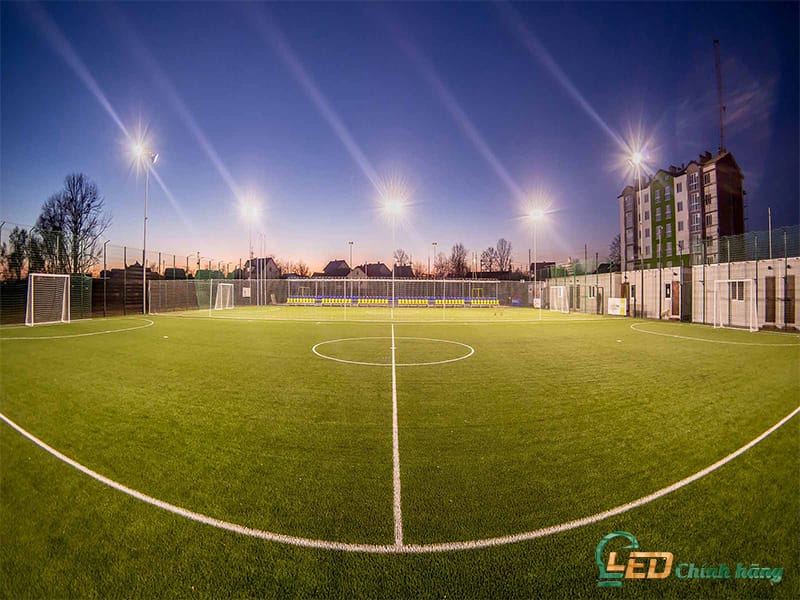 Ưu điểm của Đèn Pha LED cho sân thể thao