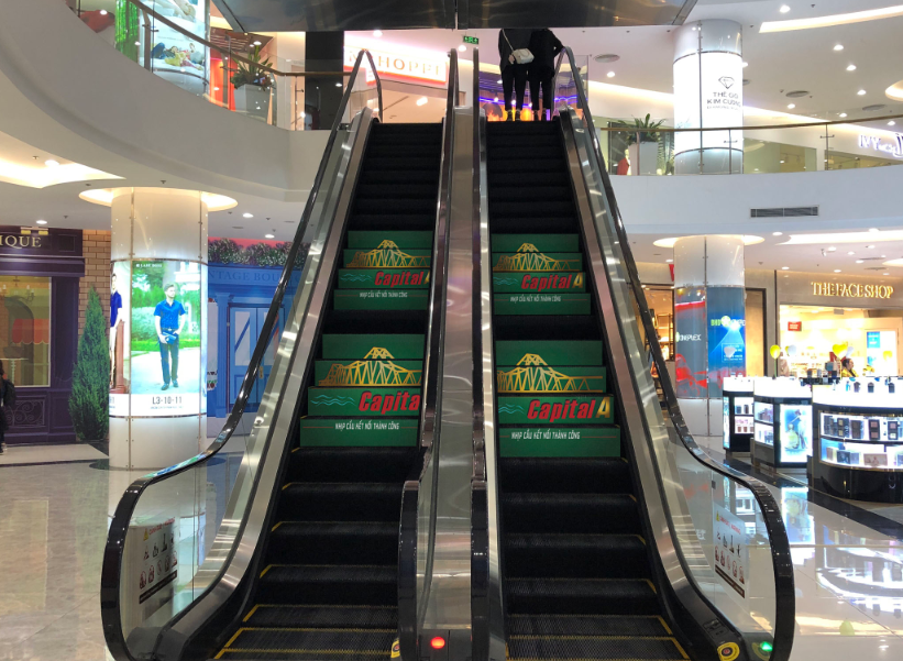 Quảng cáo thang cuốn