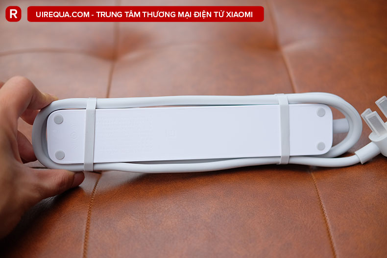 Ổ cắm Xiaomi Power Strip có 3 cổng sạc USB