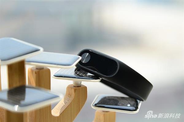 Vòng đeo tay Xiaomi Miband 2