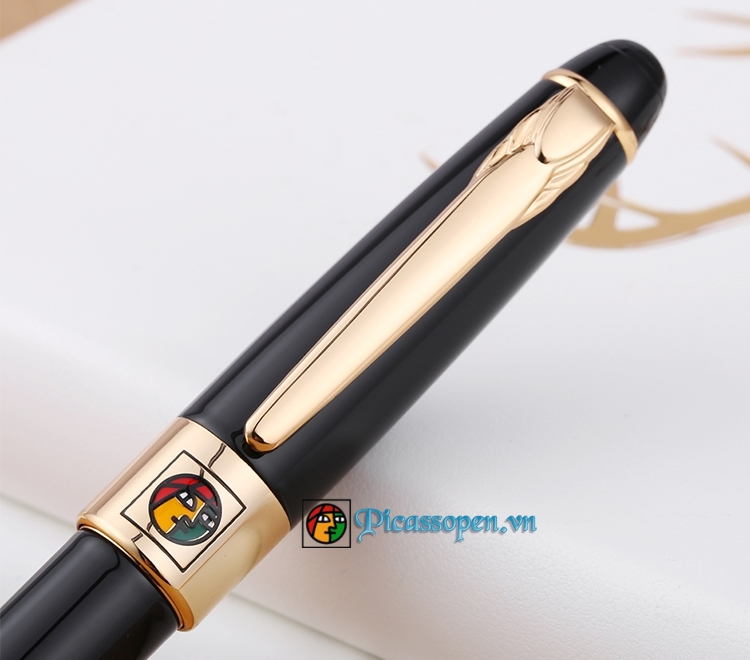 Nắp bút thiết kế ấn tượng