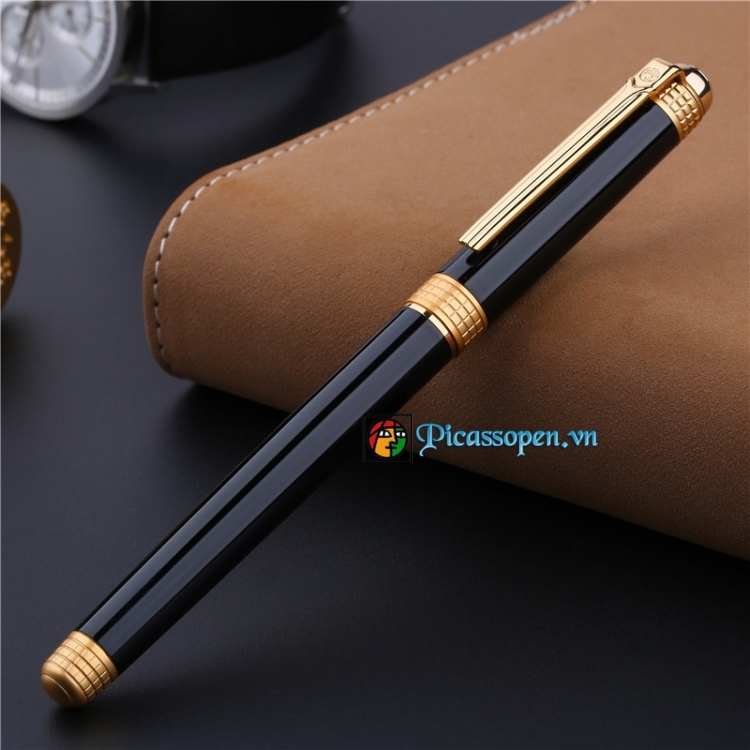 Bút cao cấp Picasso 909 màu đen cài vàng