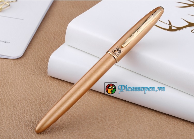 Bút cao cấp Picasso 606 thân bút màu vàng đồng