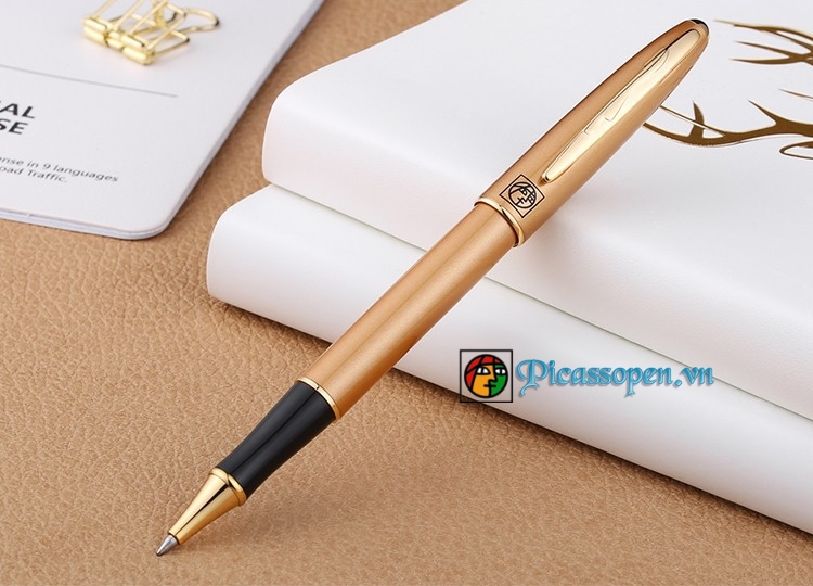 Bút dạ bi Picasso 606 thân bút màu vàng đồng