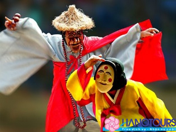 Du lịch Hàn Quốc tham gia hội múa mặt nạ Andong