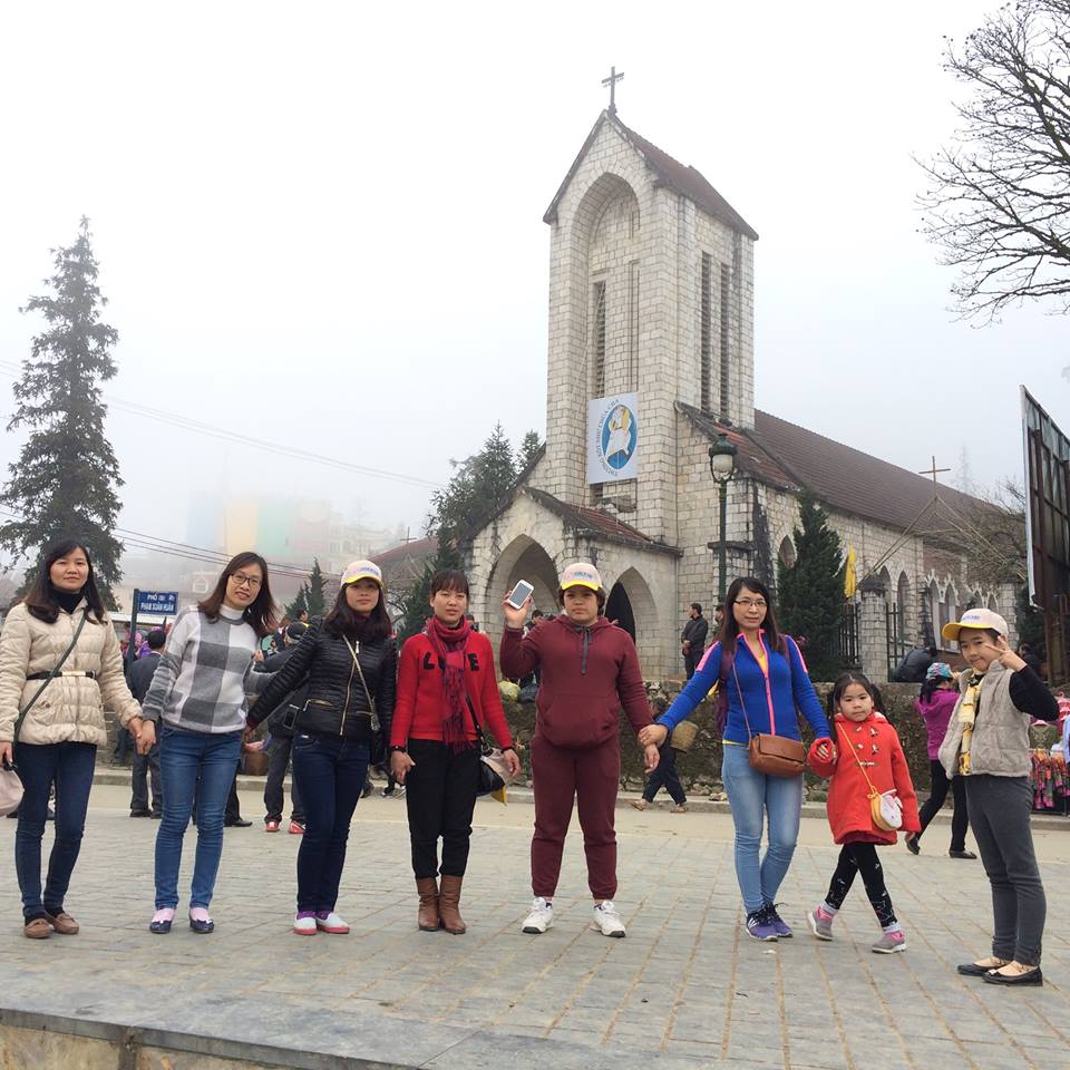nhà thờ đá Sa Pa