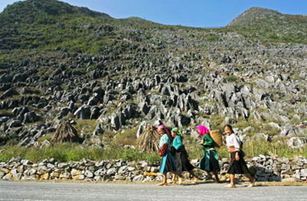 du lịch hà giang thăm Phố cổ Đồng Văn