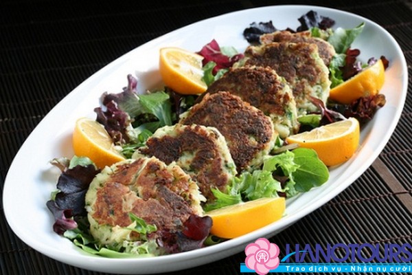 Thưởng thức món chả cua thơm ngon ở Phú Quốc