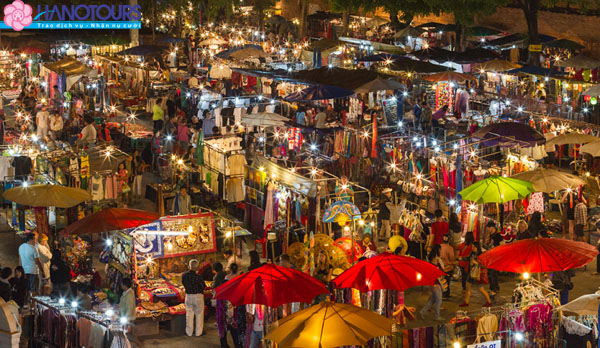 Chiangmai về đêm: Chợ đêm Bazaar Chiang Mai