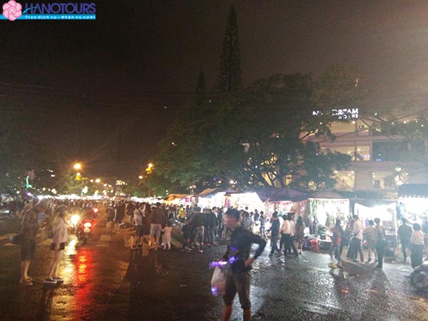 Chợ đêm Đà Lạt
