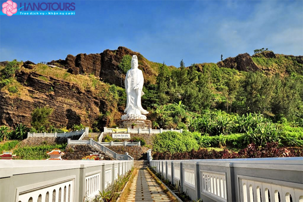 Di tích lịch sử chùa Đục trên đảo Lý Sơn