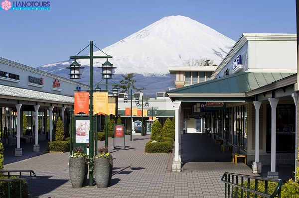 khu Gotemba Outlet shopping mall