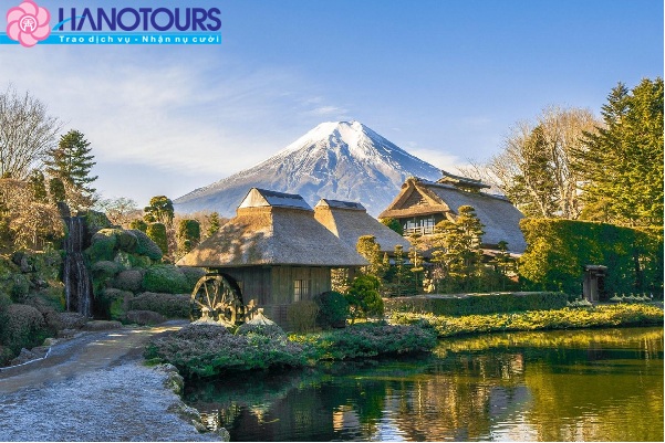 Làng cổ Oshino Hakkai