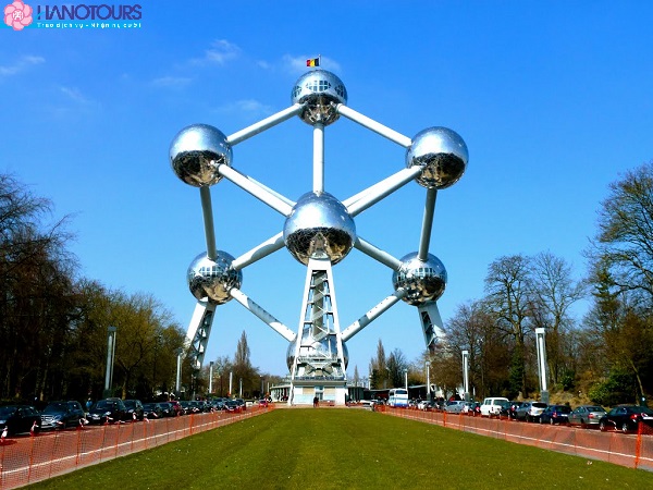 Mô hình phân tử ATOMIUM Châu Âu