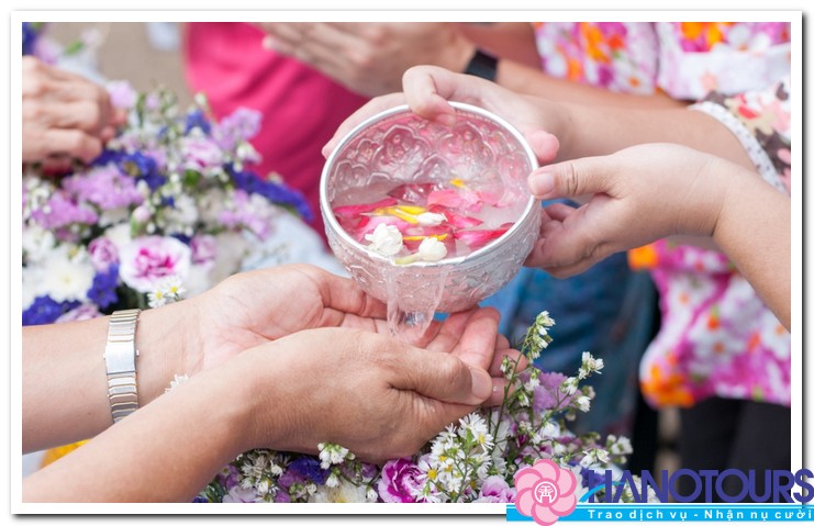 Nguon-goc-cua-le-hoi-Songkran-Festival-2016-o-Thai-Lan