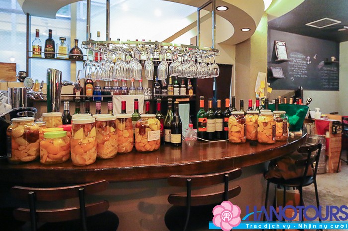 Thưởng thức rượu hoa quả của Nhật Bản