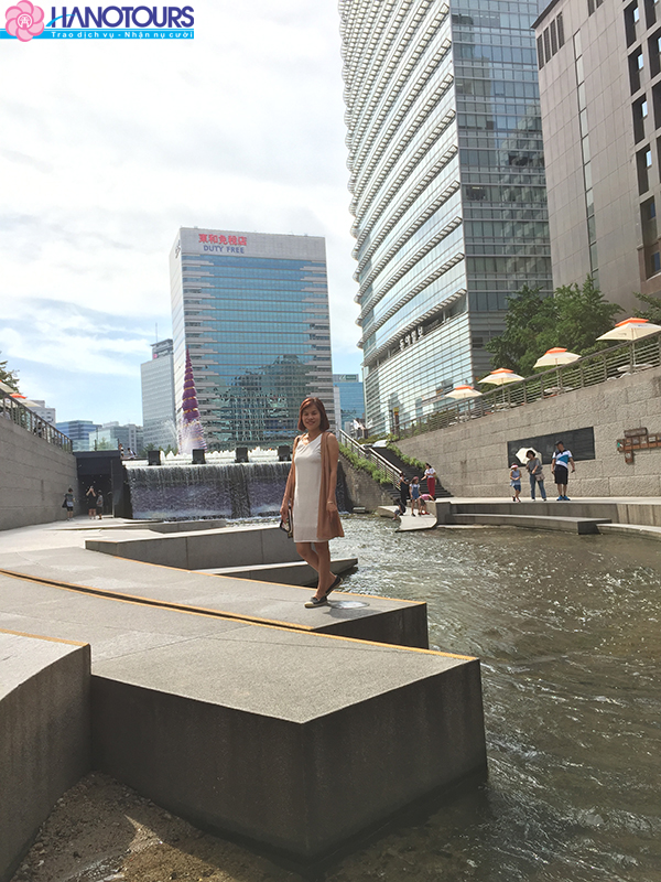 Tham quan Suối Cheonggyecheon