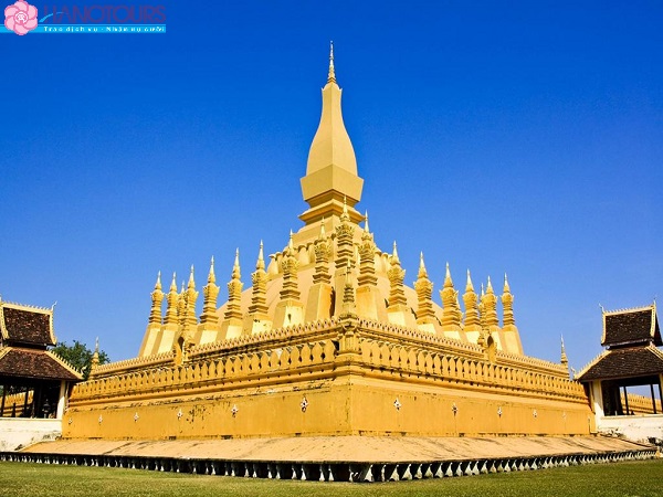 trung tâm phật giáo Thạt Luổng - biểu tượng của Phật giáo Tiểu thừa Lào