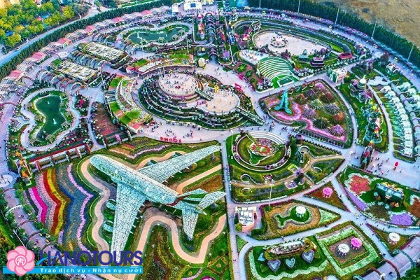 Vườn hoa tự nhiên lớn nhất Thế Giới Miracle Garden