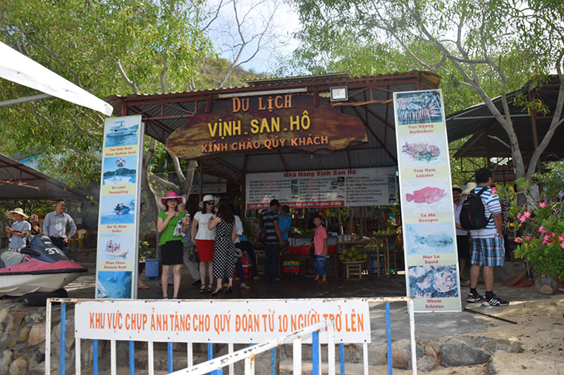 Cty Cao su Sao Vàng hội thảo, du lịch tại Nha Trang