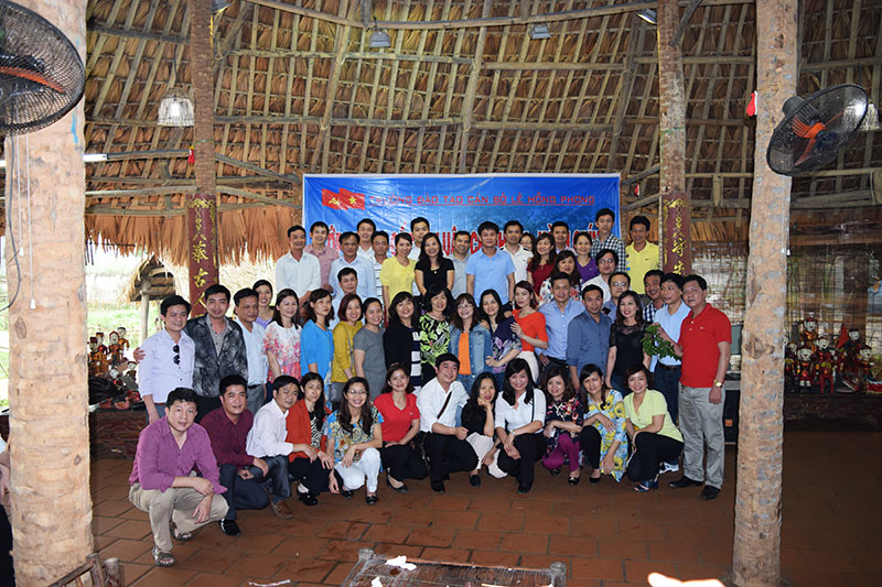 Trường chính trị Lê Hồng Phong tham quan Chùa Mía, Đường Lâm