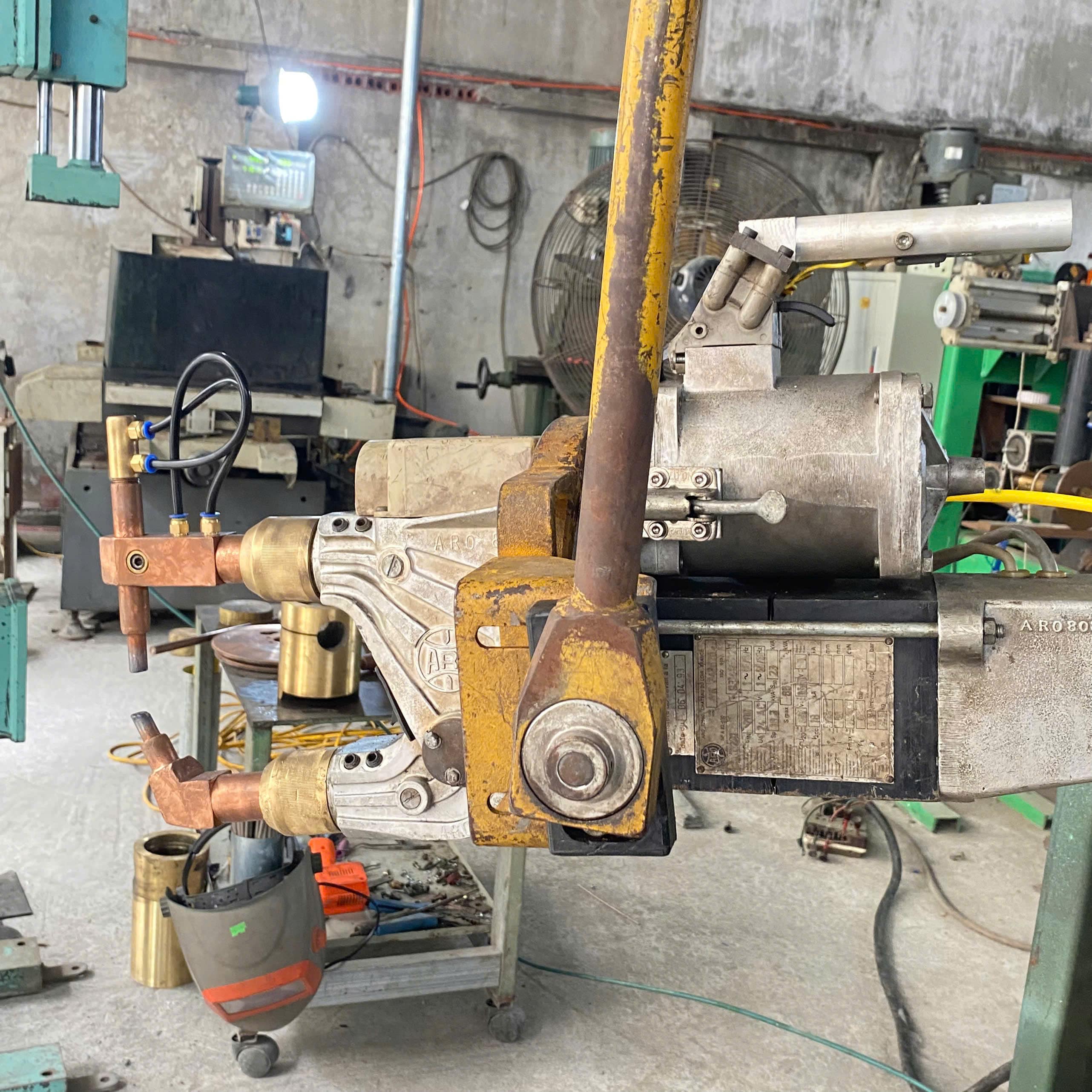 MÁY HÀN ĐIỂM CẦN TREO 65KVA ROBOT ARO NHẬP KHẨU PHÁP