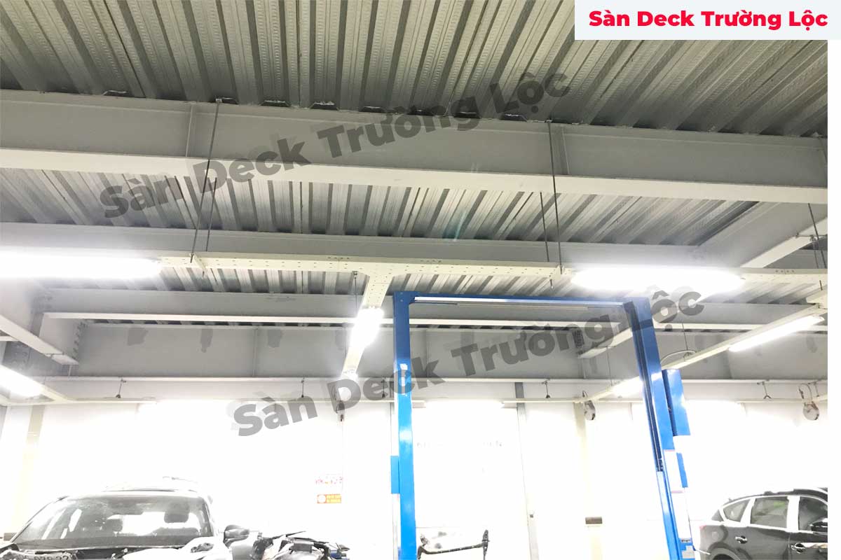 cung cấp và thi công sàn deck cho showroom ô tô tại Hoàng Mai - Hà Nội
