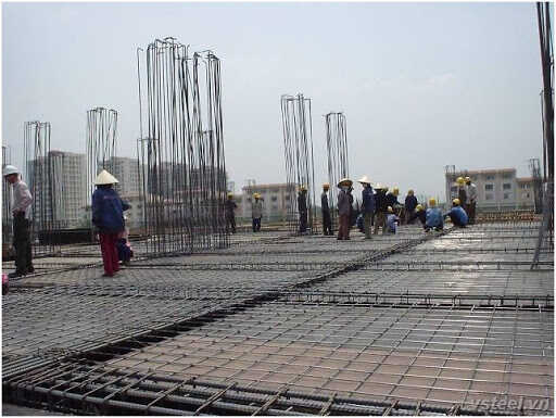 thi công đổ bê tông sàn deck