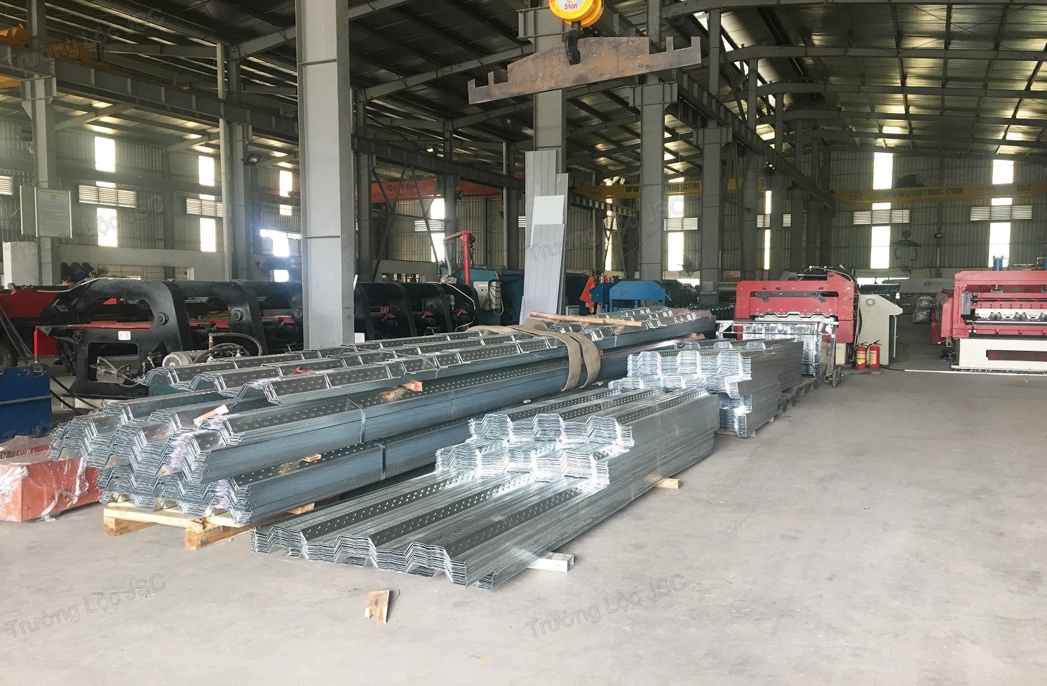 tấm sàn decking