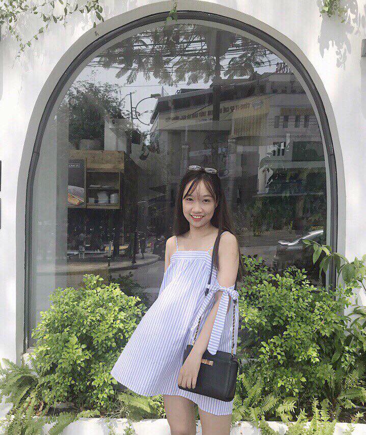 Đầm 2s nơ tay kẻ sọc xanh