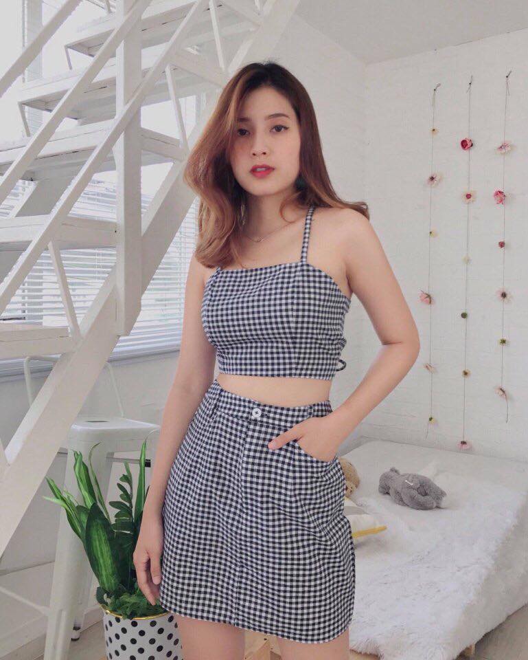 Set áo 2 dây đan lưng + chân váy caro