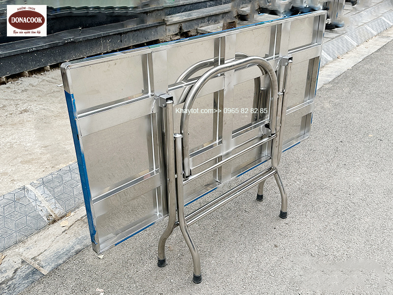 Bàn inox gấp gọn