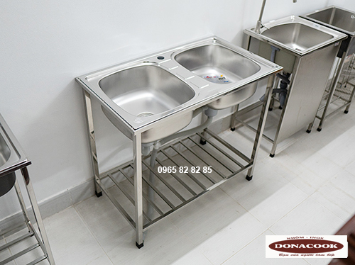chậu rửa 2 hố có chân và san nan
