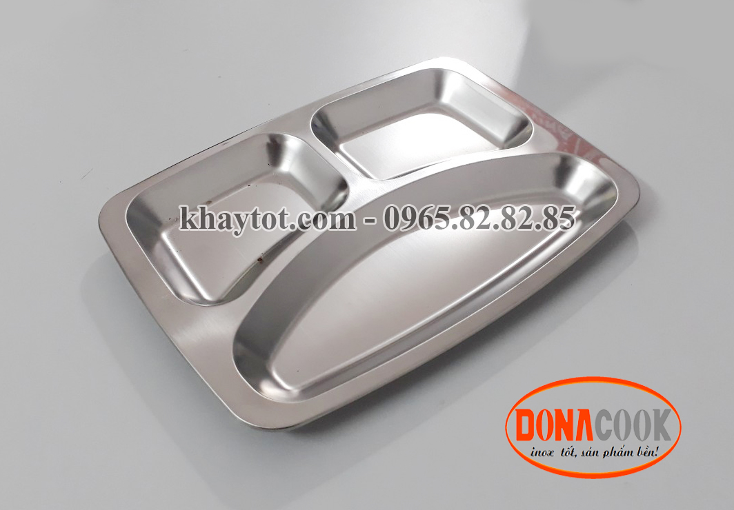 khay 3 ngăn học sinh mầm non