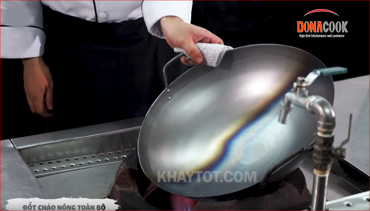 chảo thép đen tàu