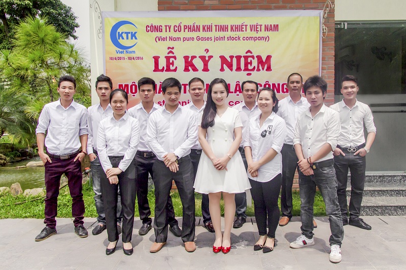 cong-ty-co-phan-khi-tinh-khiet-viet-nam-ky-niem-1-nam-ngay-thanh-lap-10-04-2015-