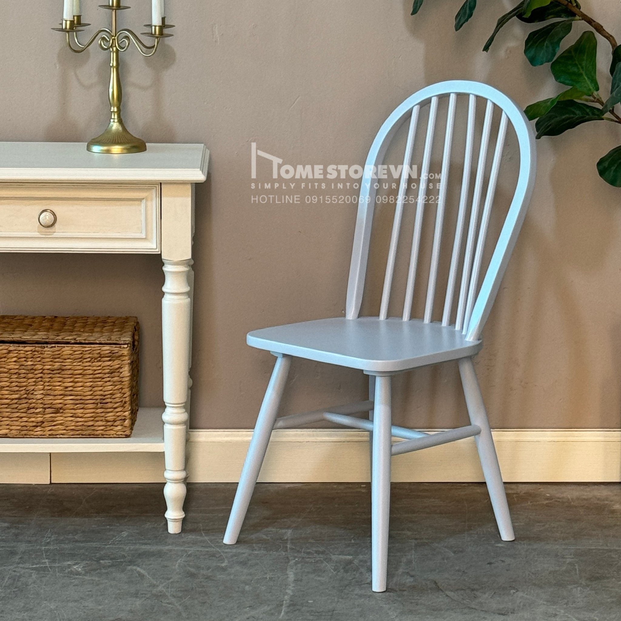Ghế ăn lưng cong nan thẳng mặt ghế rộng 40 (cm ) x sâu 45 (cm) x cao 92(cm) . - Từ mặt đất đến mặt ghế ngồi 44 (cm) - Khung gỗ tự nhiên. - Sơn mầu kem , ghi