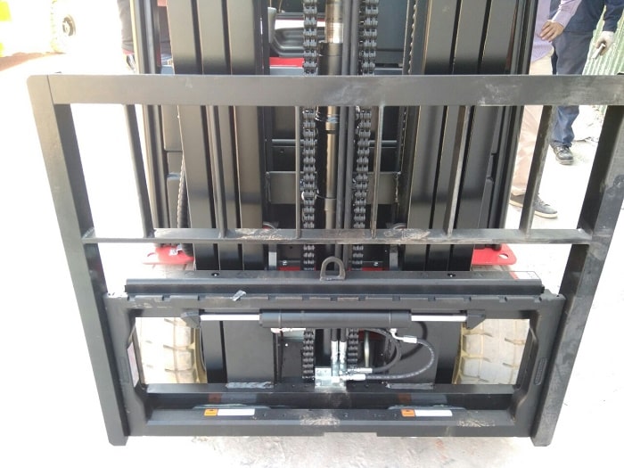 3-bo-phan-chinh-xe-nang-dau