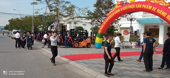 bang-gia-xe-nang-hang-cap-nhat-moi-nhat