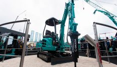 hang-may-xuc-dao-kobelco