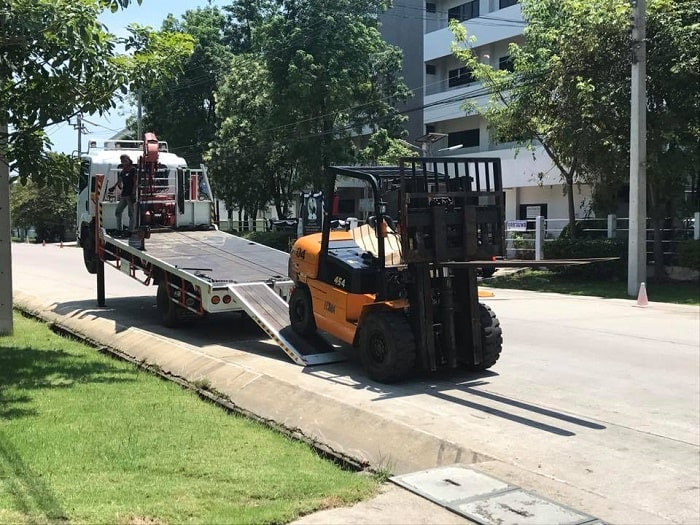 thoi-quen-xau-nguoi-dieu-khien-xe-nang-hang