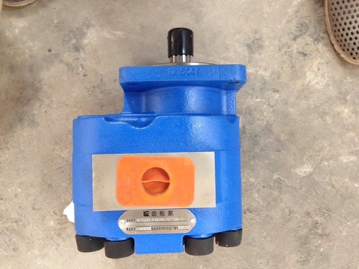 bom-thuy-luc-bom-banh-rang-xuc-lat-liugong