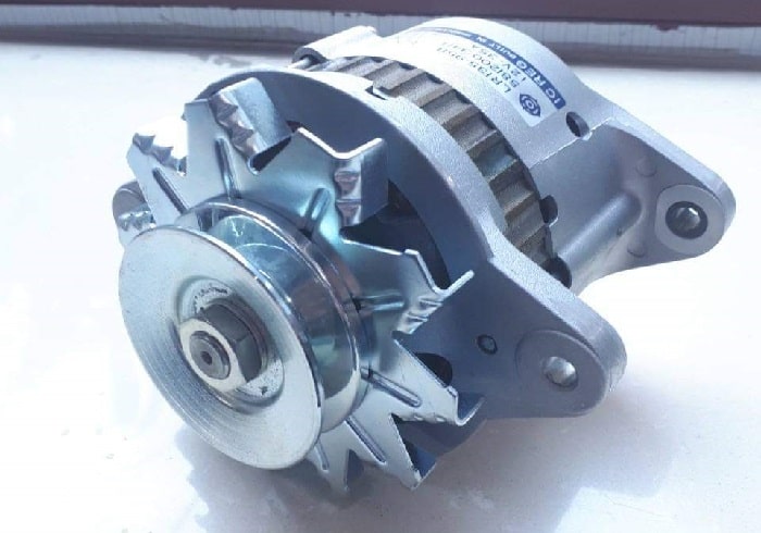 may-phat-dien-xe-nang-heli-xinchai