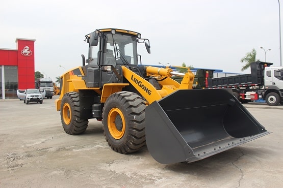 may-xuc-lat-liugong-842h-gau-2.7-khoi