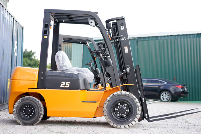 loi-ich-mua-xe-nang-dau-qua-su-dung