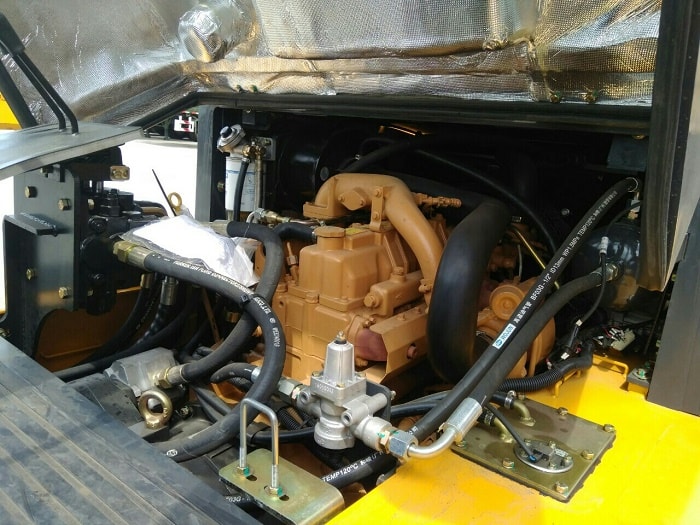 xe-nang-dau-5-tan-liugong-gia-re