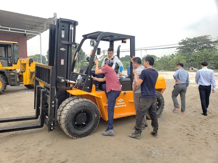 xe-nang-dau-diesel-6-tan-hangcha