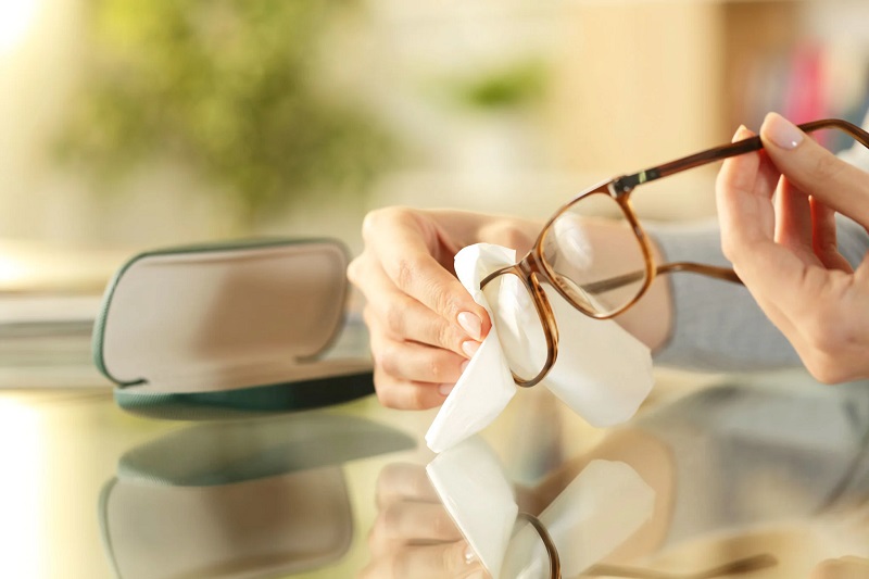 Hướng Dẫn Bảo Quản Kính Mắt Đúng Cách Để Tăng Tuổi Thọ