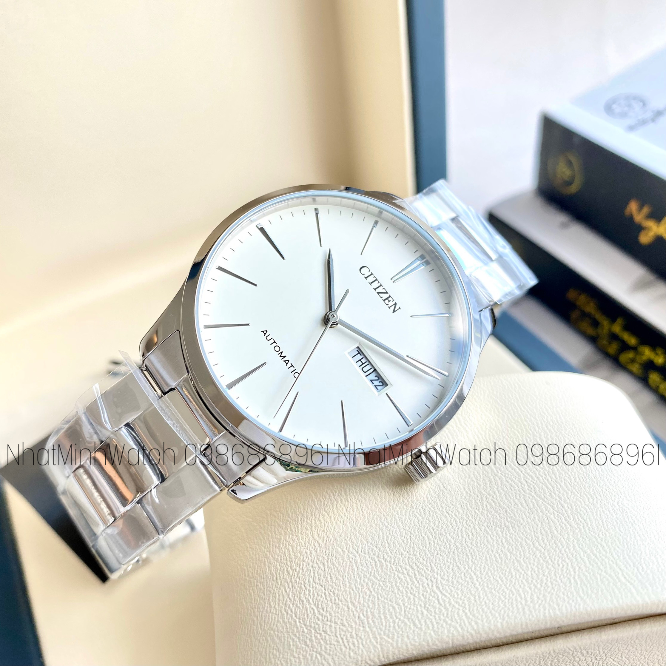 CITIZEN 40mm Nam NH8350-83A
