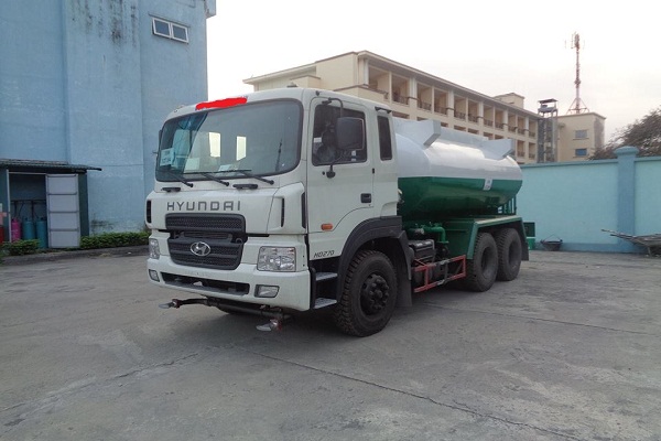 XE PHUN NƯỚC RỬA ĐƯỜNG HYUNDAI HD 270 THỂ TÍCH 13 KHỐI